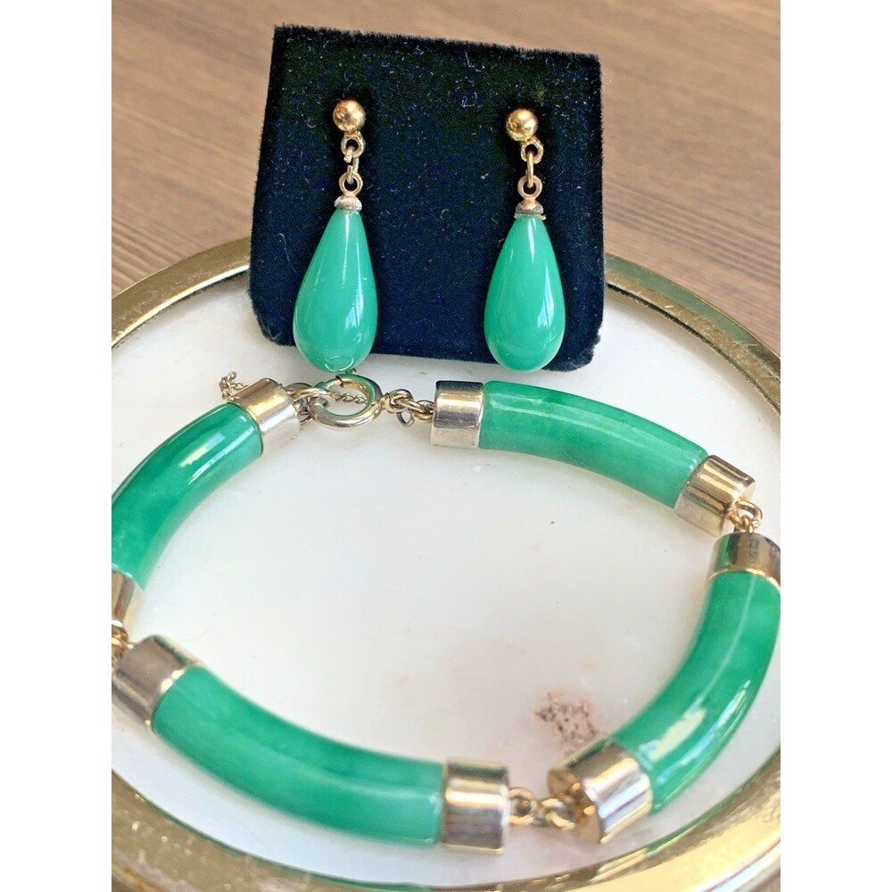 Vintage Green Faux Jade Acrylic Bracelet 6" & Dangle Earrings Set Gold Tone